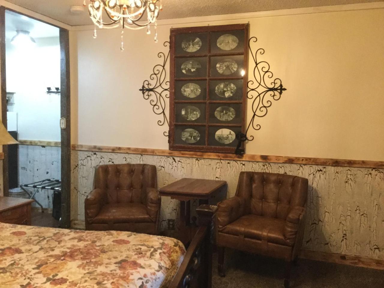 Black Bear Motel Davenport Экстерьер фото